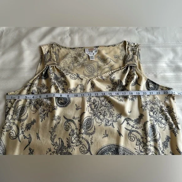 Talbots Cream and Black Patterned Blouse - Picture 8 of 14